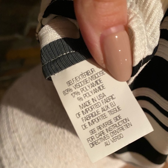 Theory Zelia Top (2 sizes) NWT - Picture 5 of 7